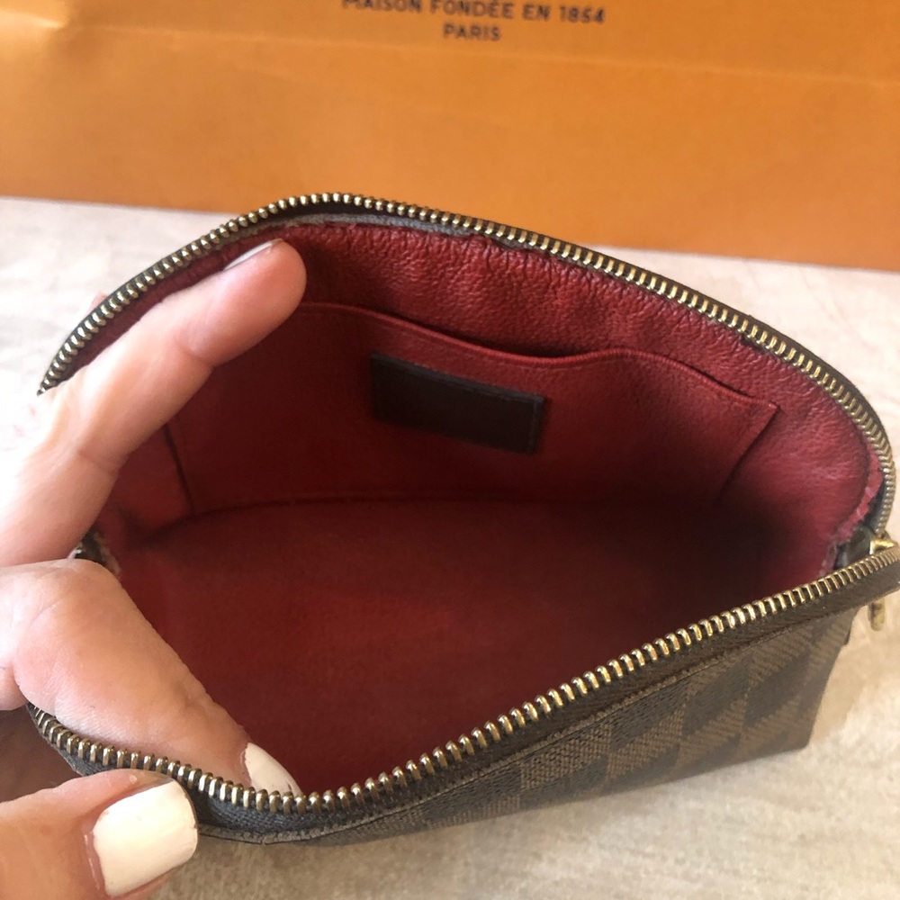 Louis Vuitton Cosmetic Case - Picture 2 of 4